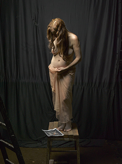Backstage, Nicola alada