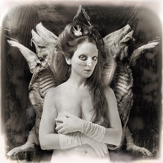 Encuentro fantasm&aacute;tico entre Nicola Costantino, Francis Bacon y Joel-Peter Witkin