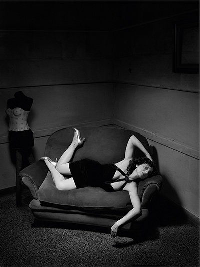 Nicola sat&iacute;rica, seg&uacute;n Kert&eacute;sz